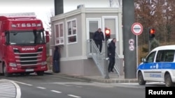 Granični prelaz Merdare, između Kosova i Srbije