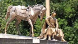 Monument din Odesa dedicat lui Anton Holovati (1744 – 1797), comandant al flotilei cazacilor de la Marea Neagră