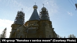 Троицкая церковь в Нёноксе