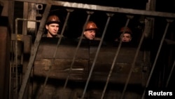 Шахтеры на угольной шахте имени Засядько в Донецке, март 2015 года