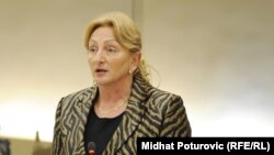 Azra Hadžiahmetović: To može ugroziti cjelokupni finansijski sistem BiH.