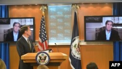 د امریکا بهرنیو چارو وزیر د ویډیو کنفرانس له لارې د خبریالانو پوښتنو ځوابونه ورکوي
