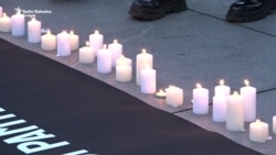 'Beograd ovo duguje Srebrenici': Paljenje sveća na 30. godišnjicu genocida
 'Beograd ovo duguje Srebrenici': Paljenje sveća na 30. godišnjicu genocida