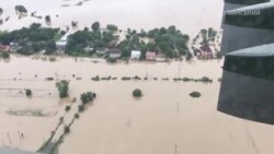 Руйнівні наслідки найбільшої повені в Україні (відео) Руйнівні наслідки найбільшої повені в Україні (відео)