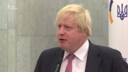 «Полюбовної угоди» з Путіним не буде – глава МЗС Великобританії (відео) «Полюбовної угоди» з Путіним не буде – глава МЗС Великобританії (відео)