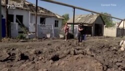 Ukrajinci s posljednjim zalihama hrane u gradu na liniji fronta čekaju dalje borbe Ukrajinci s posljednjim zalihama hrane u gradu na liniji fronta čekaju dalje borbe