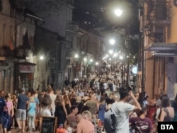 Хора изпълниха улиците на Велико Търново по време на фестивала „48 часа Варуша Юг“