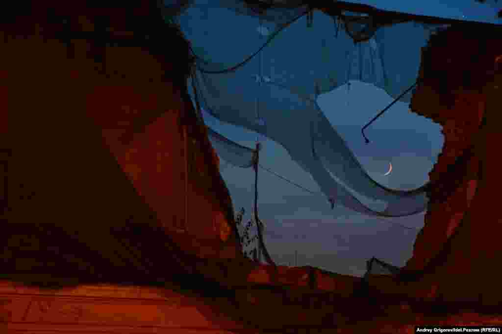 Еще немного корпусов "Сантехприбора". 