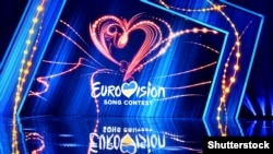 Вокаліст гурту TVORCHI Джеффрі Кенні заявив, що йому не увімкнули пісню у вушний мікрофон, тому він чув лише свій голос