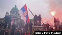 Протесты у здания парламента Сербии в центре Белграда, март 2024 года
