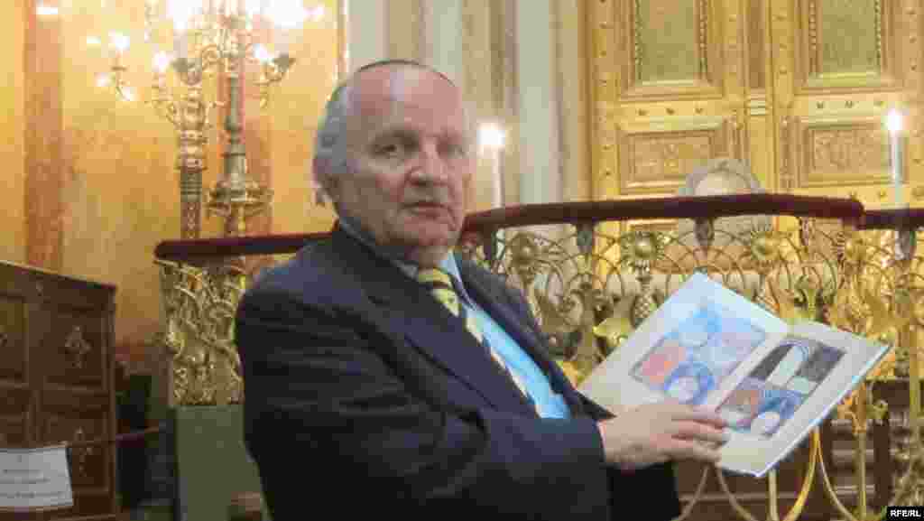 Češka - Predsjednik bh. jevrejske zajednice, Jakob Finci, predstavio je sarajevsku Hagadu u Pragu, 28. juni 2012.