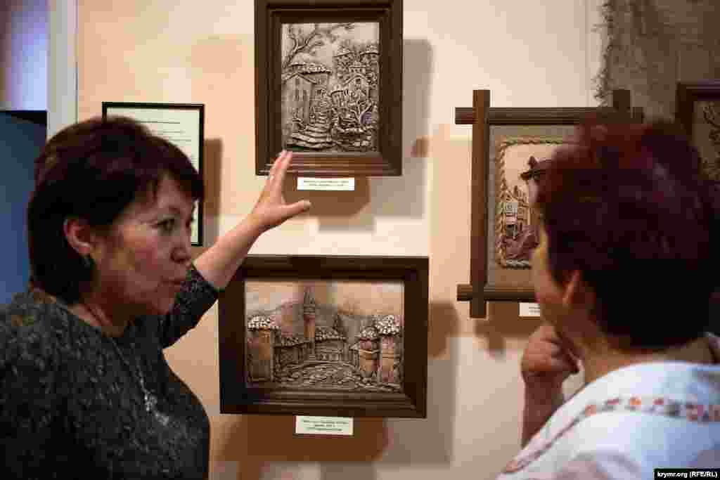 В Крымскотатарском музее культурно-исторического наследия открылась выставка «Волшебная сила керамики», 2 июля 2015 года