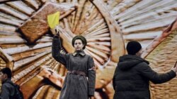 Почему в России любят переписывать прошлое? Почему в России любят переписывать прошлое?