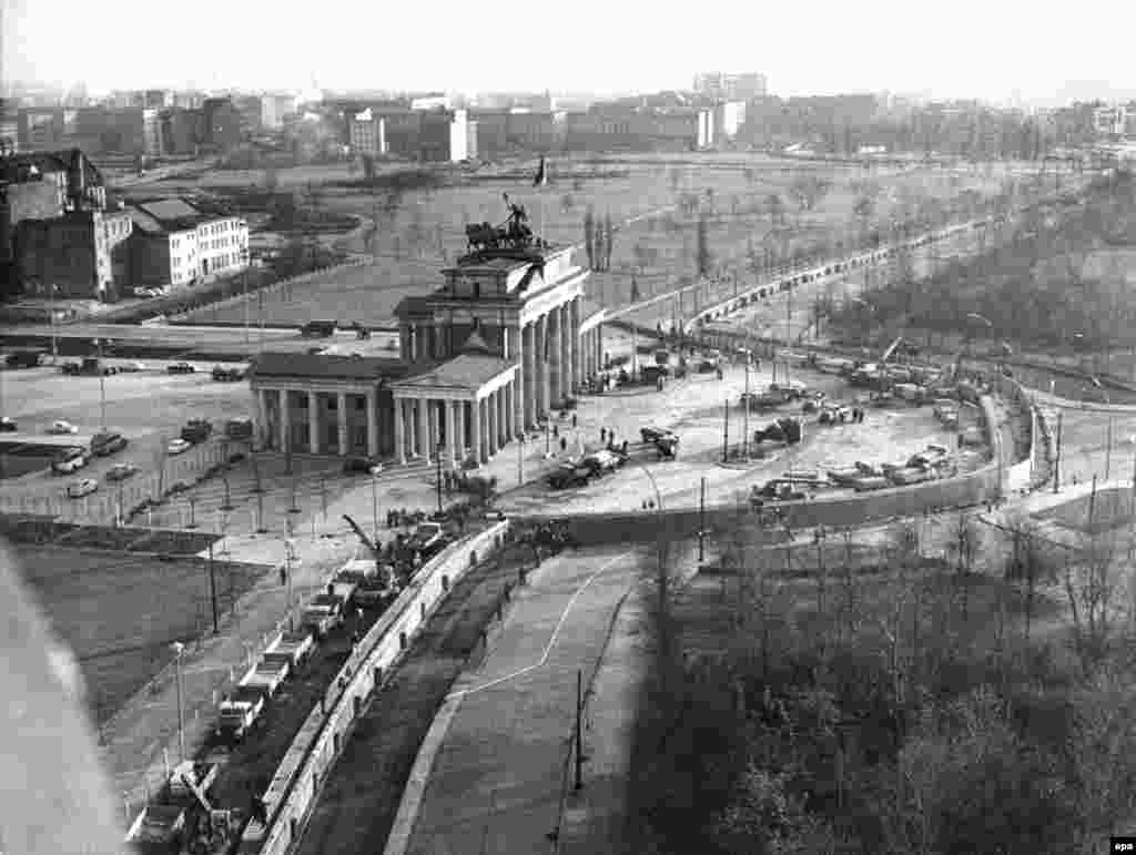 Будівництво Берлінської стіни, 20 листопада 1961 року