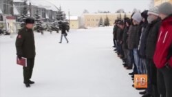 Російських солдатів-строковиків змушують ставати контрактниками