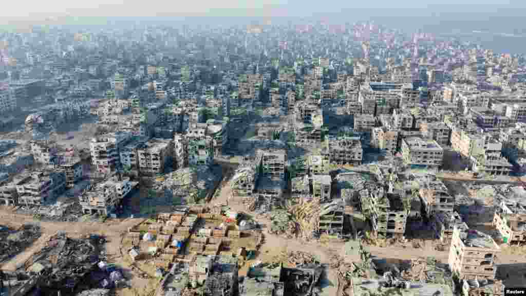 Davud Abu Alkasz fotóin a tengerparti Gázaváros olyan képet mutat a magasból, amilyet a legtöbb ember csak katasztrófafilmekben láthatott