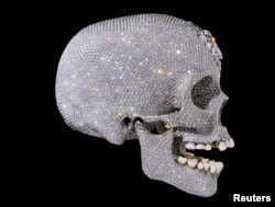 "За любовта на бога"