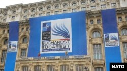 Bukurešt, zgrada Parlamenta Rumunije gdje se održava Samti NATO-a