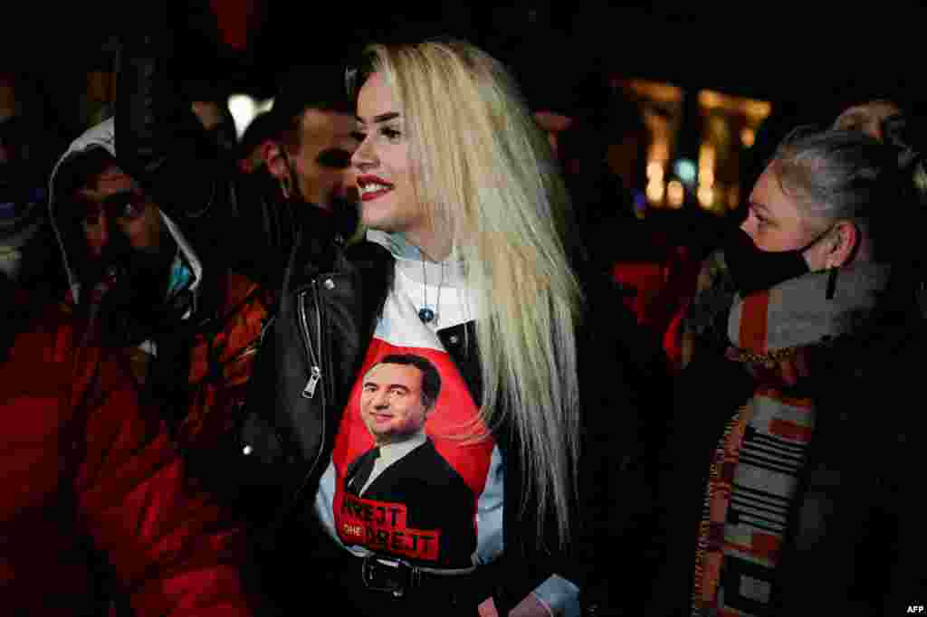 Slavlje pristalica Samoopredeljenja u Prištini