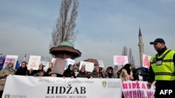 Protesti protiv odluke VSTV-a, February 7, 2016