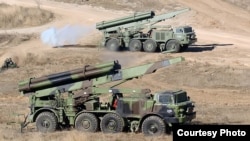 Lanser raketa sa kasetnom bojevom glavom Orkan M-87 nalazi se u borbenom sastavu naoružanja Vojske Srbije. Koristila ga je Jugoslovenska narodna armija (JNA) tokom rata devedesetih na prostoru bivše Jugoslavije. 