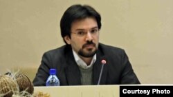 یاشار سلطانی، روزنامهنگار ایرانی