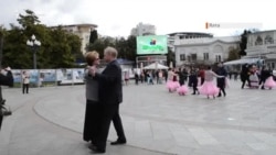 Байкеры, розы и танцы: праздник в Ялте (видео) Байкеры, розы и танцы: праздник в Ялте (видео)