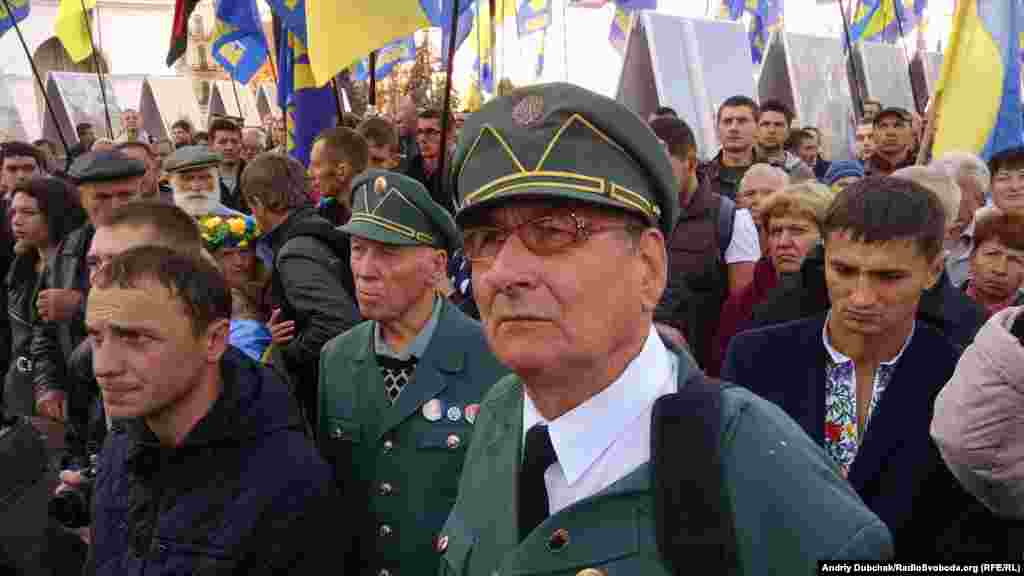 Акція біля Верховної Ради з нагоди чергової річниці утворення Української повстанської армії, Київ, 14 жовтня 2014 року