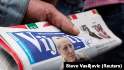 Naslovna strana crnogorskih "Vijesti" sa fotografijom ranjene novinarke Olivere Lakić