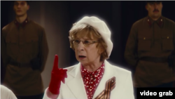 Кадр из фильма режиссера Сергея Лозницы "Кроткая". 2017