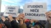 Detalj sa protesta studenata u Novom Sadu, transparenti na kojima piše "Studenti neće zaboraviti", 17. decembar 2024.