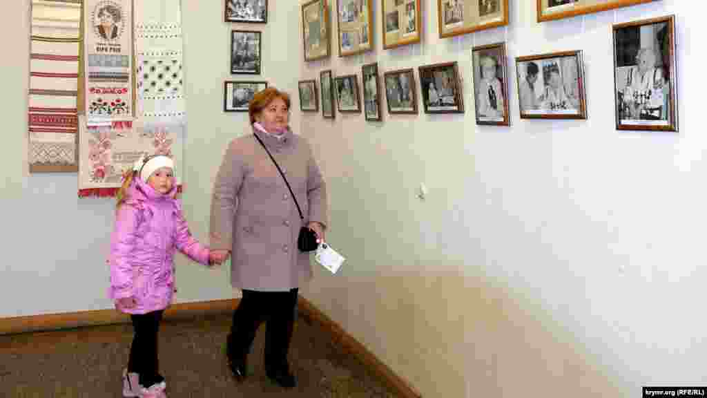 Батьки з дітьми – часті гості на виставці