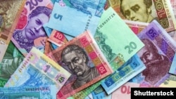 Упродовж сьогоднішньої сесії НБУ кілька разів виходив на міжбанк із викупом надлишку долара