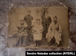 გურული თავადის, სამუელ მაქსიმელაშვილის ოჯახი.