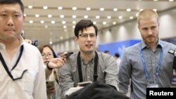 Alek Sigley stigao u Peking