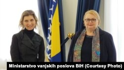 Laura Lungarotti i Bisera Turković, Sarajevo (5. februar)