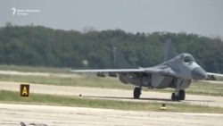 Poleteli ruski MIG-ovi Poleteli ruski MIG-ovi