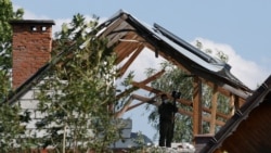 Echipele de urgență poloneze intervin după ce o dronă rusească a provocat pagube la o fermă din Polonia  Echipele de urgență poloneze intervin după ce o dronă rusească a provocat pagube la o fermă din Polonia