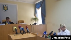 Суддя Родіон Кірєєва і Юлія Тимошенко під час судового засідання (фото 17 липня)