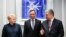 Справа наліво: президенти України, Польщі та Литви Петро Порошенко, Анджей Дуда і Даля Ґрібаускайте. Цього дня вони зустрілися з особовим складом спільного українсько-польсько-литовського військового підрозділу «ЛитПолУкрбриг». Люблін, 22 лютого 2019 року
