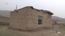 Ҳаёт дар хонае, ки на дар дорад, на бому на тиреза