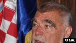 Stjepan Mesić, Fotografije uz tekst: Midhat Poturović