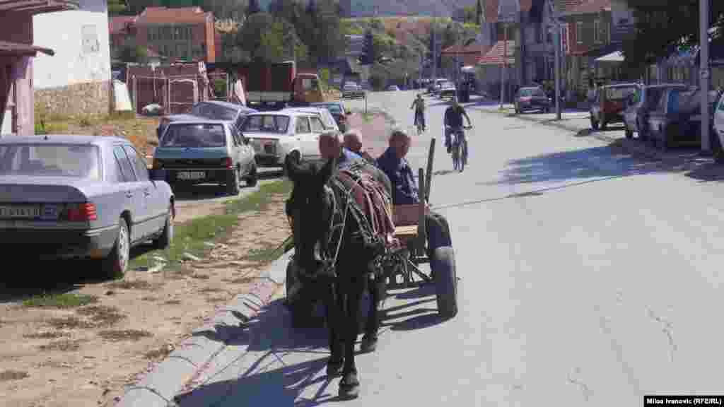 Srbija - U Kuršumliji je naniži nivo mjesečnih primanja u državi, 26. septembar 2012.