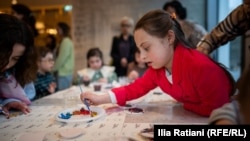 ხატვა ყველას ძალიან უყვარს და ამ საქმიანობაზე უარს არავინ ამბობს.