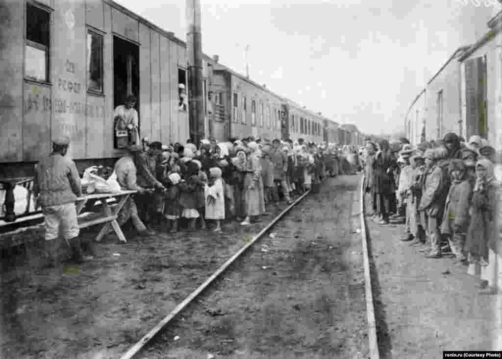 Вагон с американской помощью 