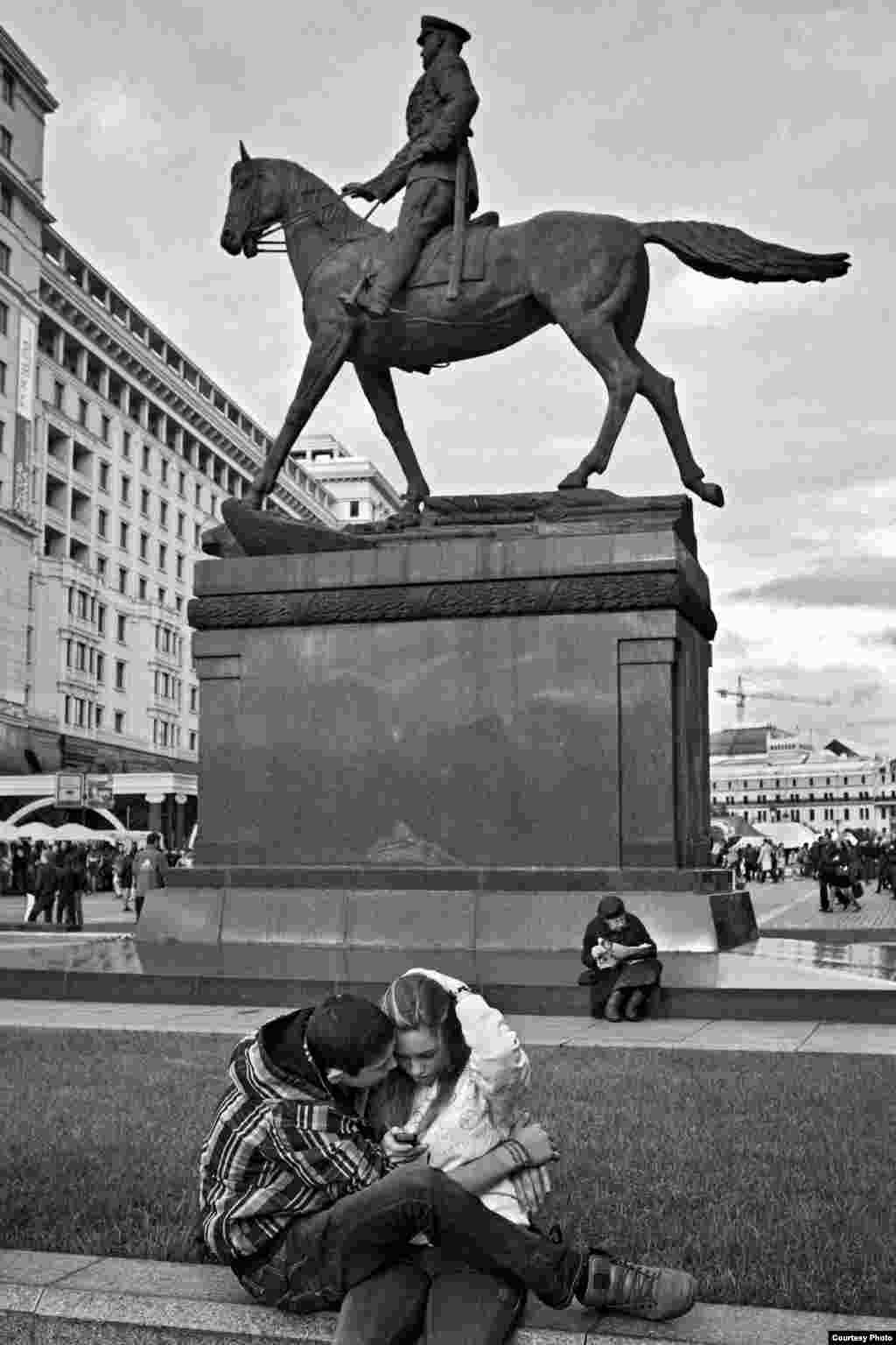 Памятник маршалу Жукову. Москва. 2012 год 