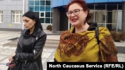 Земфира Цкаева и адвокат Анджелика Сикоева