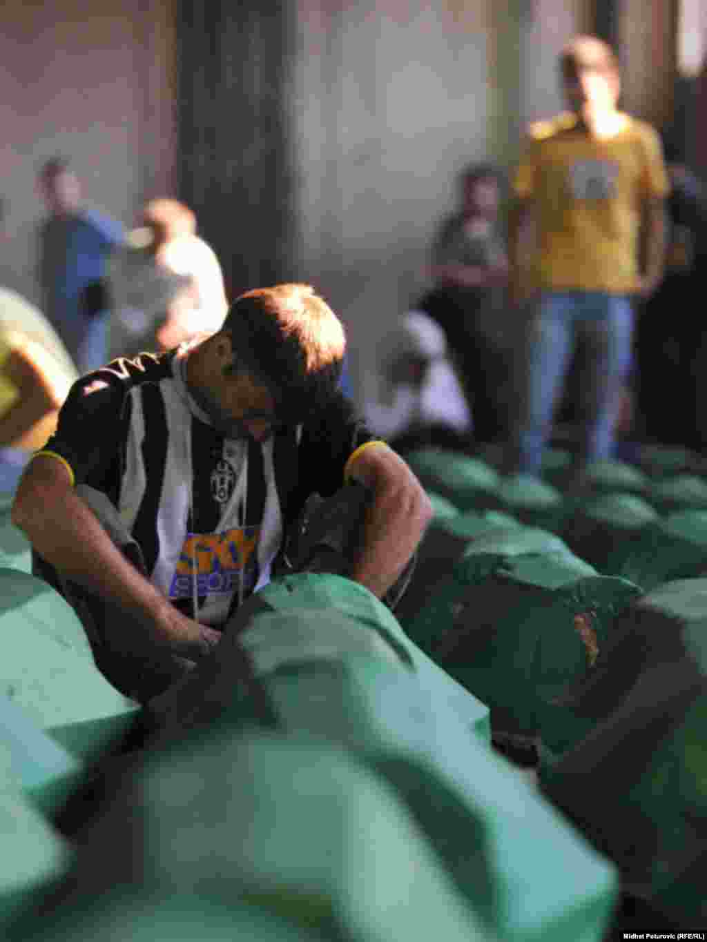 Srebrenica, 11.07.2011. Foto: RSE / Midhat Poturović