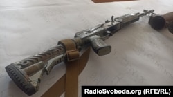 Бердянців вчать збирати та розбирати автомат