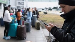 Sirene u Kijevu i masovna napuštanja grada Sirene u Kijevu i masovna napuštanja grada